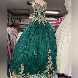 Quince/Sweet 16Dress Size Small